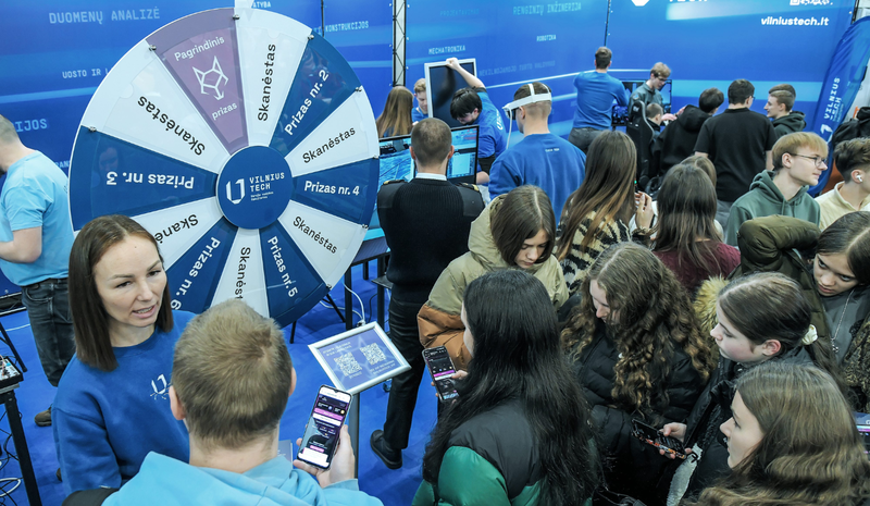 Akimirkos iš „STUDIJOS & KARJERA“ parodos Litexpo [fotogalerija]